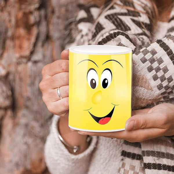 Color Changing Coffee Mug - 11 Ounce Heat Sensitive Mug for Cartoon Lovers with a Funny Yellow Smiley Face - Unique Heat Changing Mug - Ceramic Coffee Tea Cup with Fun Gift Box