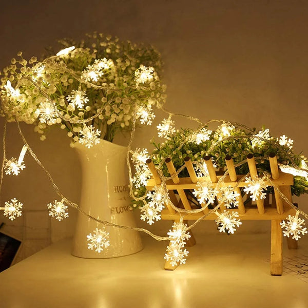Snowflake String Lights - 20FT, 40 LED, Battery Operated, Waterproof Fairy Lights for Bedroom, Patio, Garden, Party, Home Xmas Decor - Indoor/Outdoor Christmas Tree Decoration